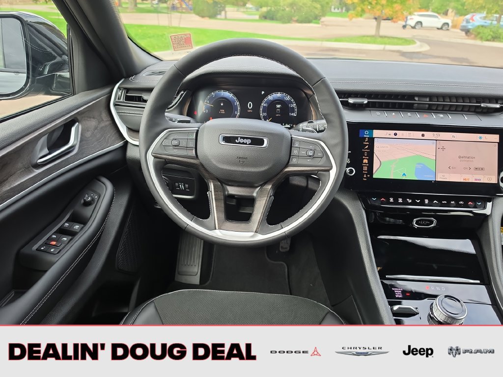 New 2027 Jeep Grand Cherokee 4WD image 13