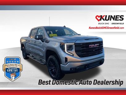 New 2026 GMC Sierra 1500 Elevation w/ Elevation Premium Package