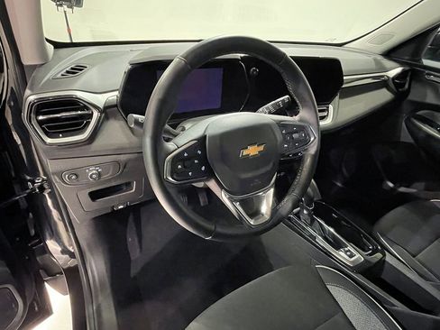 Used 2024 Chevrolet TrailBlazer LT w/ LT Cold Weather Package AWD/4WD image 20