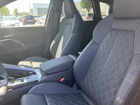Used 2026 Audi SQ5 Premium Plus AWD/4WD image 15
