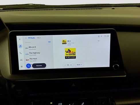 Used 2024 Toyota Prius Limited w/ Limited Premium Package image 14