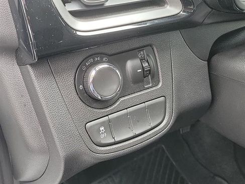 Used 2021 Chevrolet Spark LT image 63