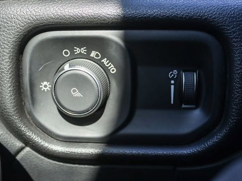 Used 2022 RAM 2500 Tradesman w/ Chrome Appearance Group image 49