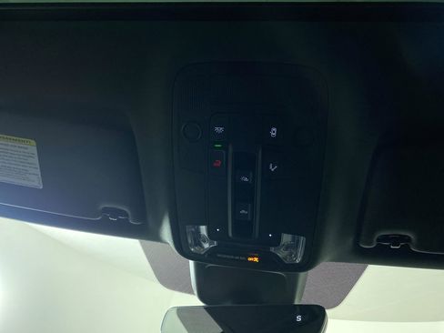 Certified 2025 Audi Q3 2.0T Premium w/ Convenience Package image 7