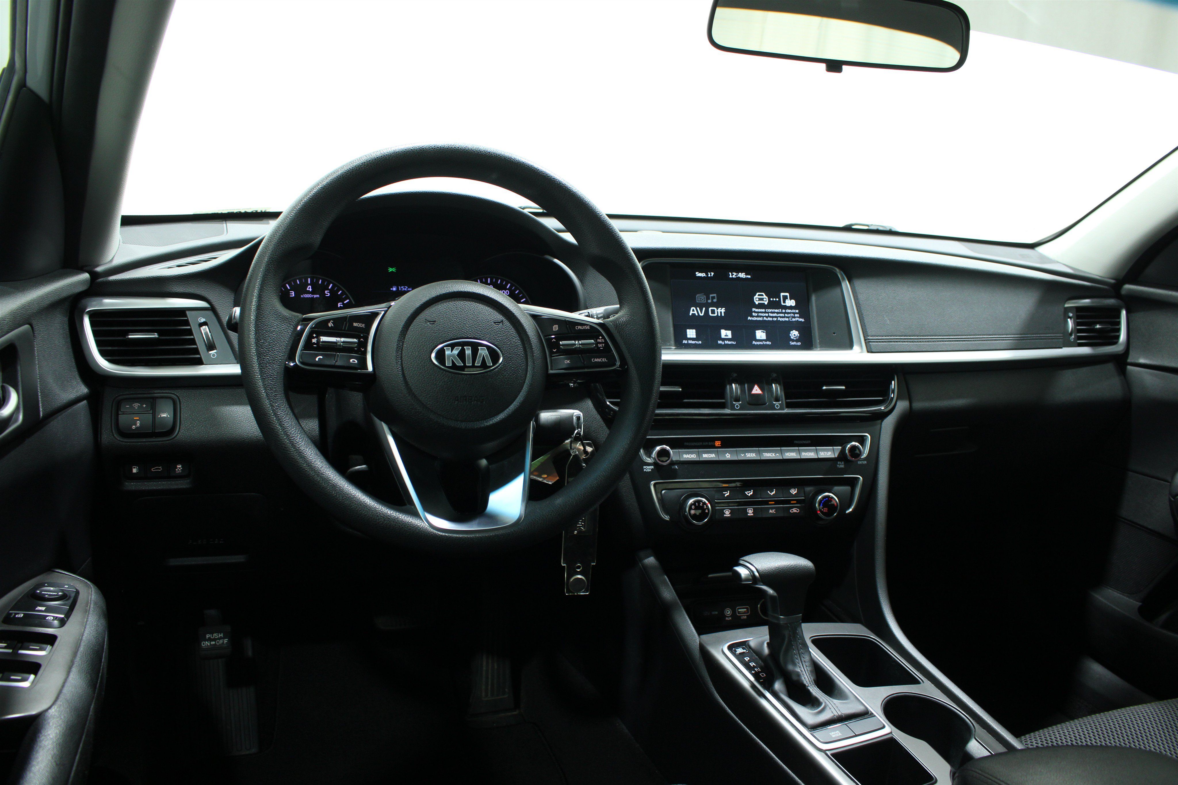 Used 2019 Kia Optima LX FWD image 2