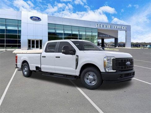 Used 2023 Ford F250 XL image 7