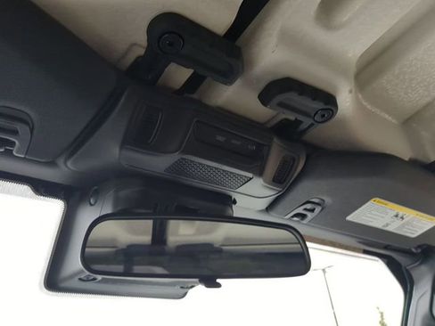 New 2025 Jeep Gladiator Rubicon w/ Convenience Group image 20