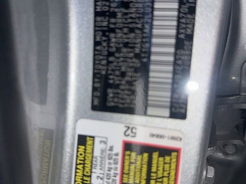 Used 2020 Toyota Camry SE FWD image 10