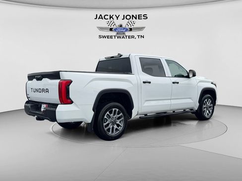 Used 2025 Toyota Tundra SR w/ SR Tow Package AWD/4WD image 5