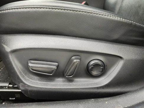 Used 2019 Toyota Camry XSE image 16