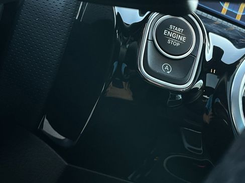 Used 2025 Mercedes-Benz CLA 250 image 16