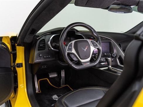 Used 2018 Chevrolet Corvette Z06 RWD image 85