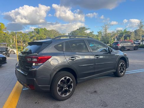Used 2023 Subaru Crosstrek 2.0i Premium image 17