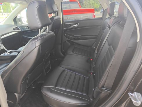 Used 2023 Ford Edge SEL w/ Convenience Package AWD/4WD image 8