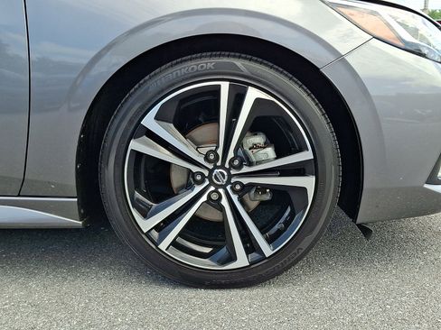 Certified 2023 Nissan Sentra SR w/ SR Premium Package FWD image 9