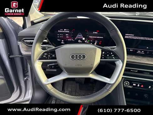 Used 2025 Audi Q5 Premium w/ Convenience Package image 14