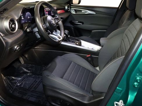 Used 2024 Alfa Romeo Tonale Ti image 12