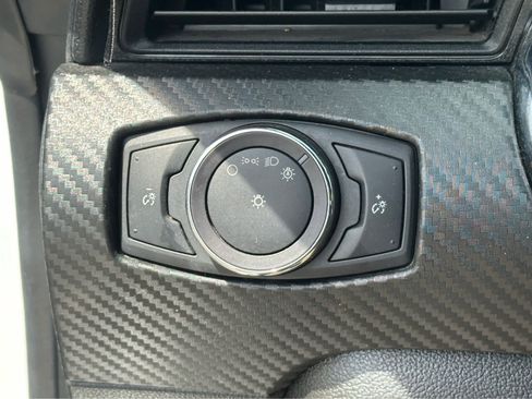 Used 2017 Ford Mustang Coupe RWD image 16