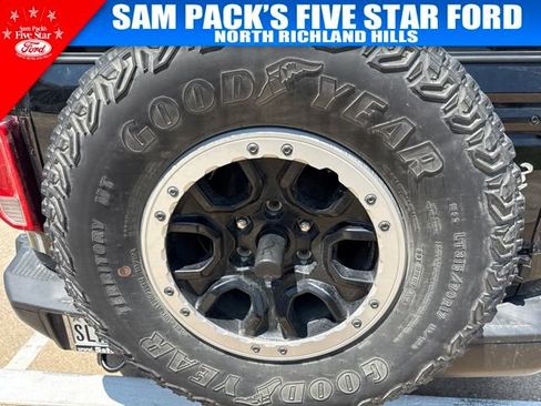 Used 2022 Ford Bronco Black Diamond w/ Sasquatch Package AWD/4WD image 4