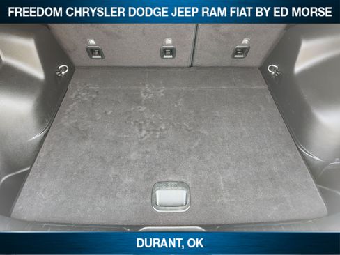 Used 2022 Jeep Cherokee Latitude AWD/4WD image 21