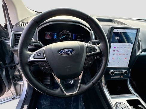 Certified 2024 Ford Edge Titanium image 10