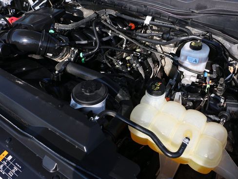Used 2023 Ford F250 XLT AWD/4WD image 36