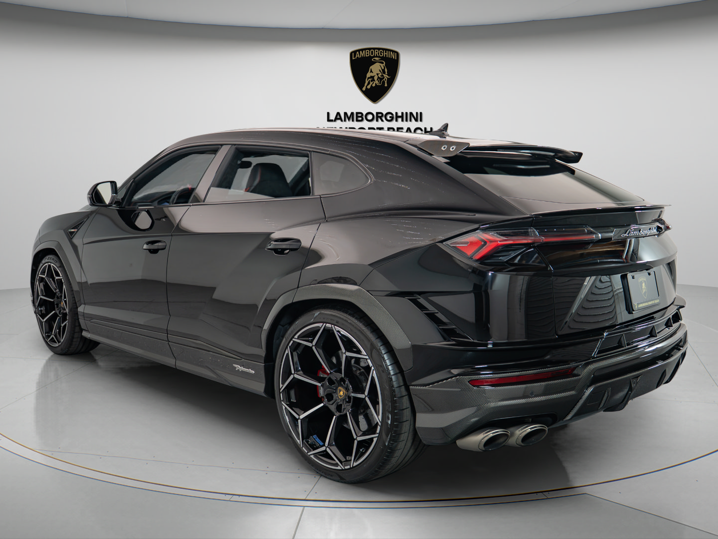 Used 2023 Lamborghini Urus Performante AWD/4WD image 4