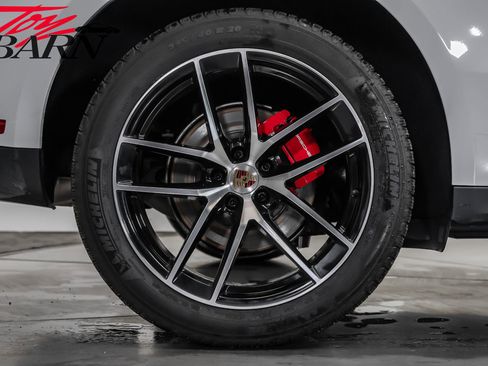 Used 2022 Porsche Macan S image 14