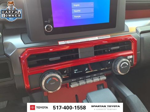 Used 2025 Toyota Tacoma SR5 AWD/4WD image 21