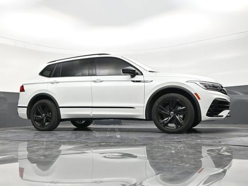 Used 2024 Volkswagen Tiguan SE R-Line FWD image 23