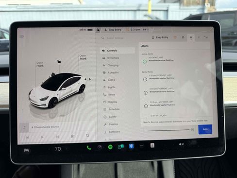 Used 2022 Tesla Model 3 image 22