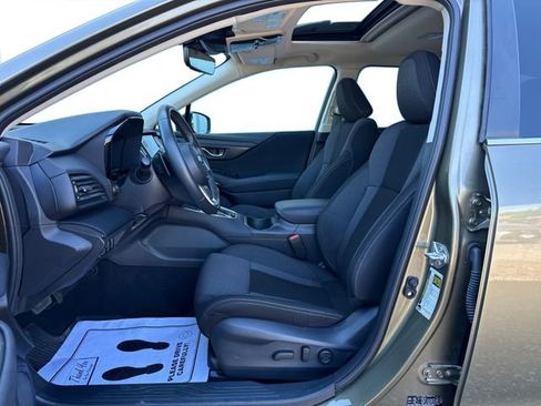 Used 2025 Subaru Outback Premium w/ Popular Package #1 AWD/4WD image 10