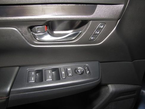 Certified 2025 Honda CR-V Sport-L image 11