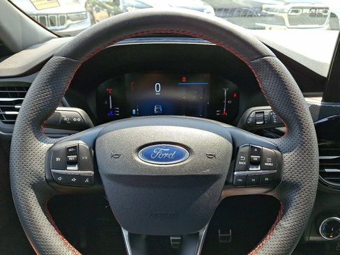 Used 2024 Ford Escape ST-Line image 19