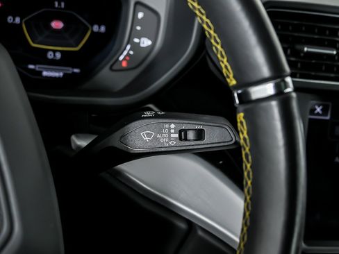 Used 2019 Lamborghini Urus image 33