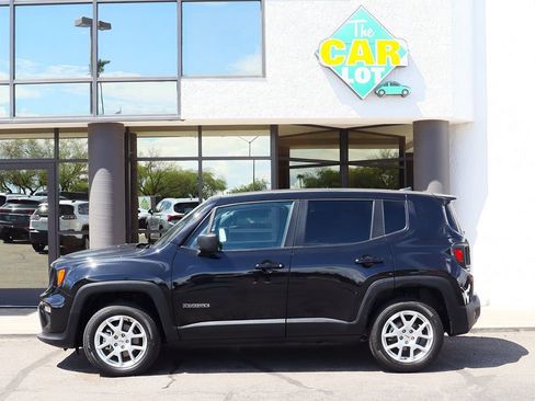 Used 2023 Jeep Renegade Latitude image 8