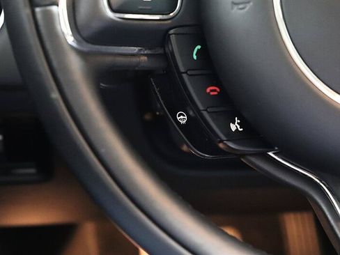 Used 2015 Jaguar XJ L Portfolio RWD image 42