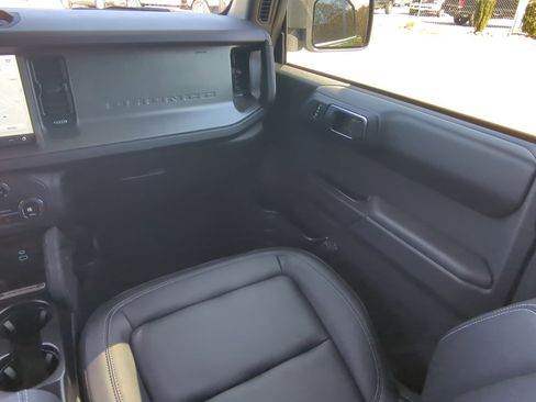 Certified 2025 Ford Bronco Badlands image 15