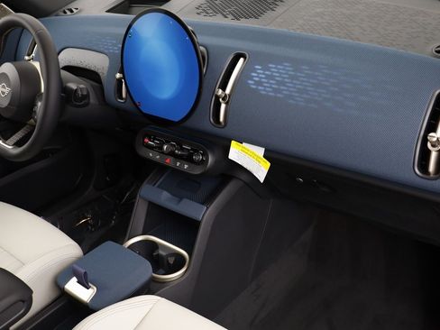 Certified 2025 MINI Cooper Countryman S image 21