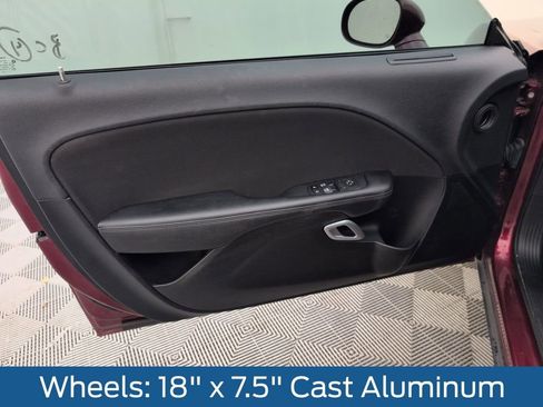 Used 2022 Dodge Challenger SXT image 38