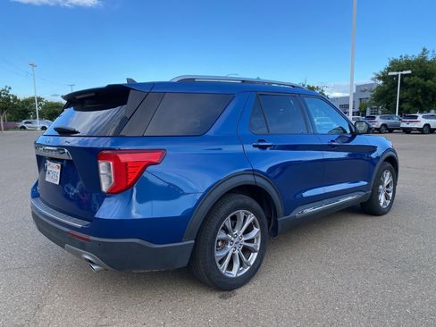Used 2023 Ford Explorer Limited RWD image 4