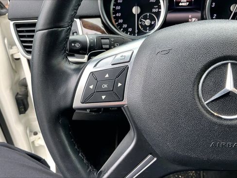 Used 2014 Mercedes-Benz GL 450 4MATIC image 19