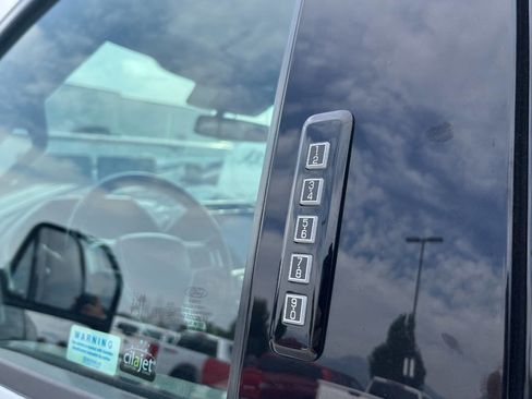 Used 2022 Ford F250 Lariat image 25