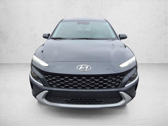 Certified 2022 Hyundai Kona SE FWD image 2