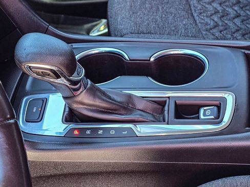 Used 2022 Chevrolet Equinox LT image 15