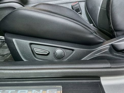 Used 2015 Ford Mustang GT Premium RWD image 23