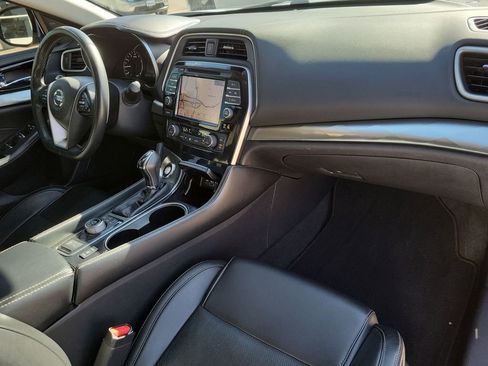 Used 2022 Nissan Maxima SV w/ Floor Mat Group image 27