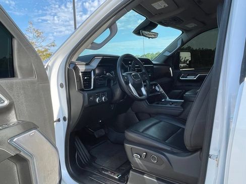 Used 2024 GMC Sierra 2500 Denali w/ Denali Reserve Package AWD/4WD image 40