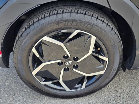 Certified 2024 Hyundai Ioniq 5 SEL RWD image 7