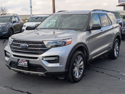 Used 2022 Ford Explorer XLT w/ Equipment Group 202A image 10